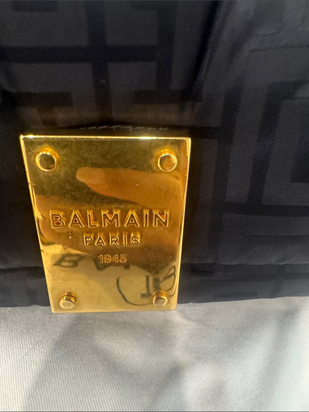 Authentic Balmain Black Shoulder/Crossbody Canvas Bag with Gold Chain Hardware - Picture 4 of 15